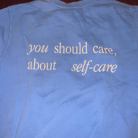 Summer Fridays Sweater Shirt - Size Medium - Picture 4 of 4